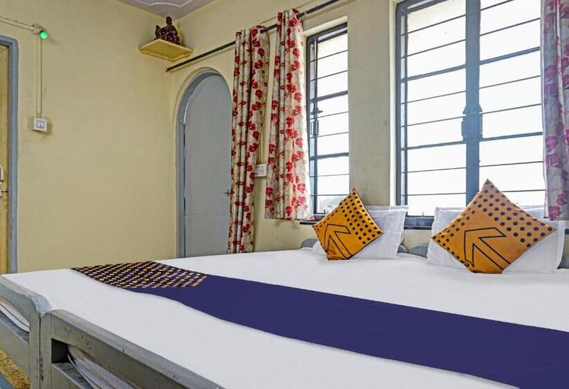 Quarto Triplo Estandar, Spot On Hotel Prakash Residency, Near Hanuman Gym Ajmera Colony, Pimpri