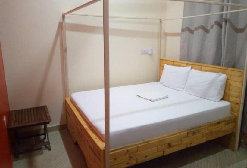 اتاق اکونومی, Kimyakimya Pub & Lodge