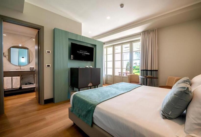 Номер Deluxe Вид на Море Боковой, Grand Hotel Torre Fara