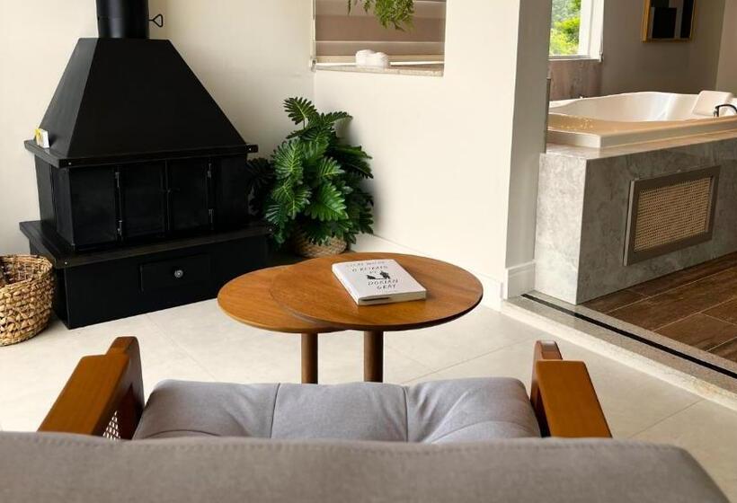 Люкс Кровать Кинг, Resort Ecoar
