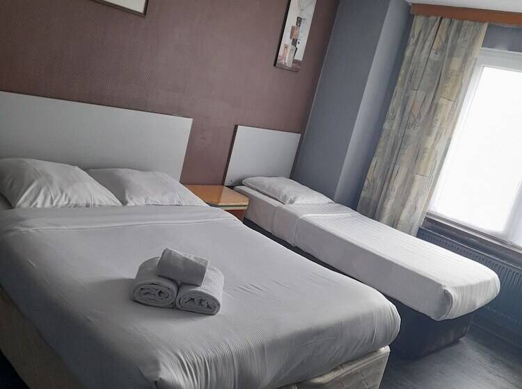اتاق استاندارد سه نفره, Albergo