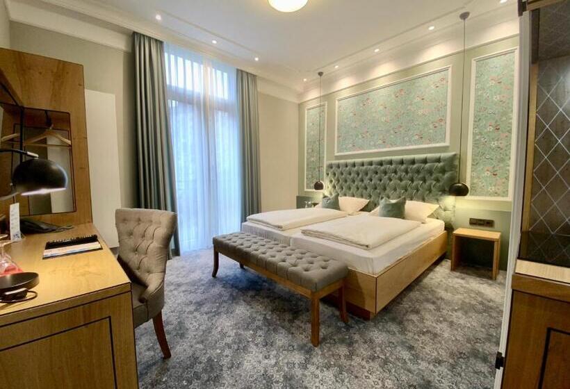 اتاق لوکس, West An Der Bockenheimer Warte
