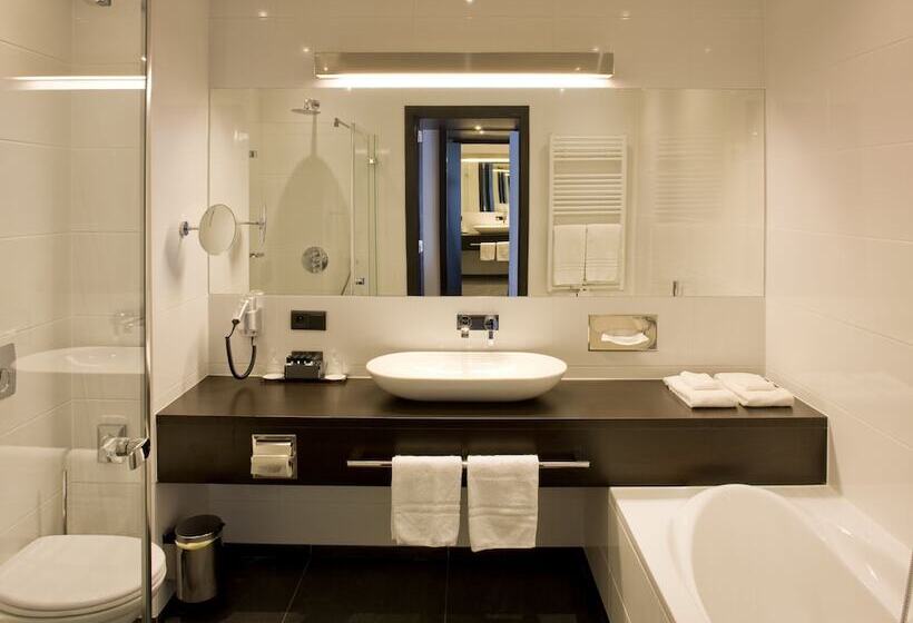 Семейный Номер, Van Der Valk Hotel Brugge Oostkamp