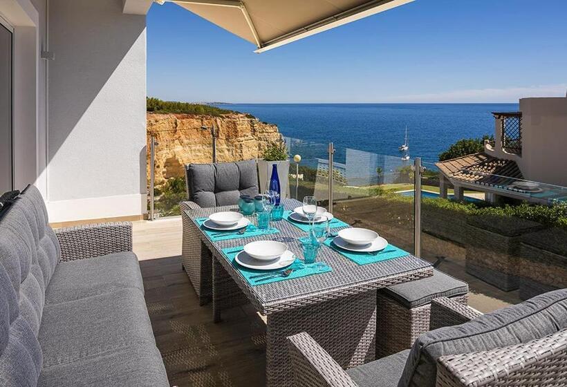 침실 1개 아파트, Villa Benagil With Stunning Views And Roof Terrace With Private Heated Pool