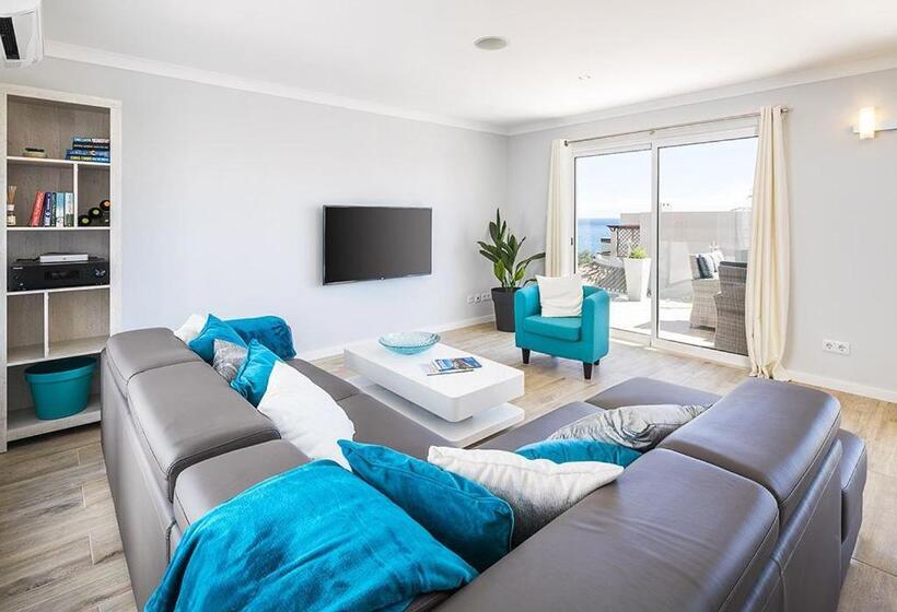 침실 1개 아파트, Villa Benagil With Stunning Views And Roof Terrace With Private Heated Pool