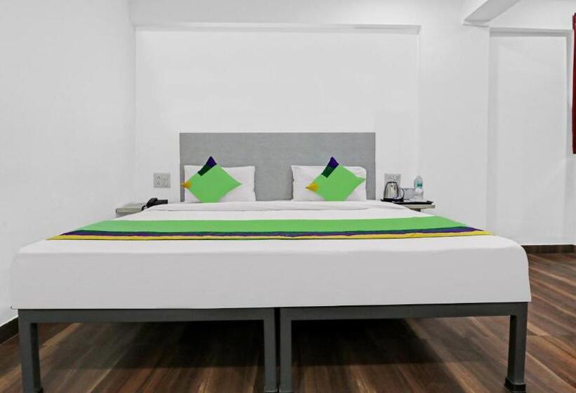 Quarto Deluxe, Treebo Grand Town House