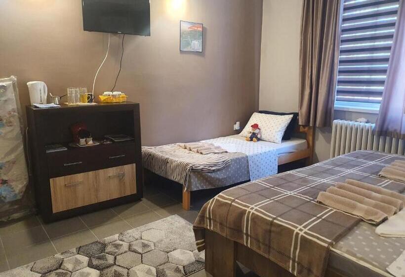 חדר סטנדרט לשלושה, Guest House Jasmin