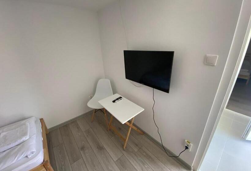 اتاق استاندارد با چشم‌انداز باغ, Pixel Guesthouse