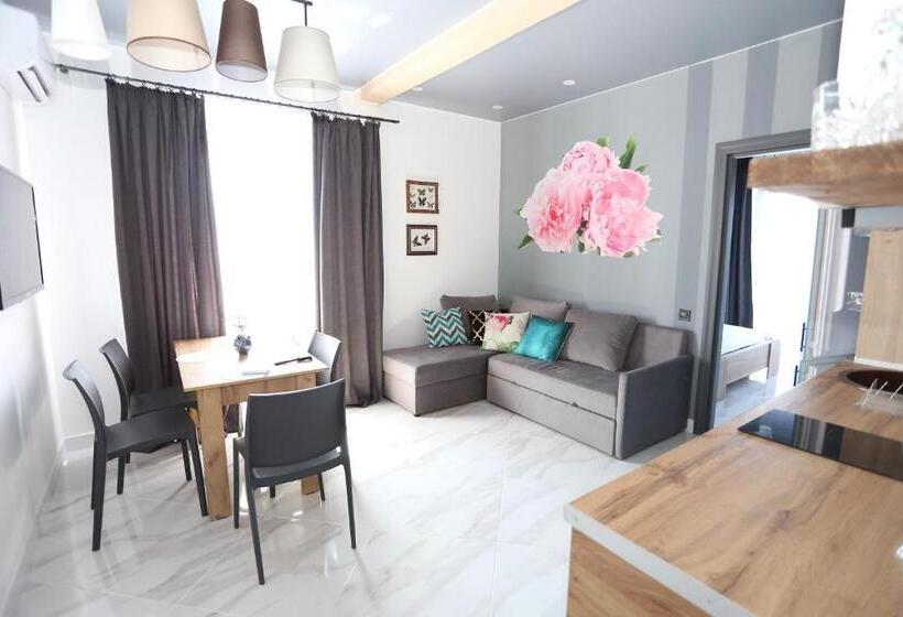 آپارتمان 1 خوابه با چشم‌انداز دریا, Villa Bonapart