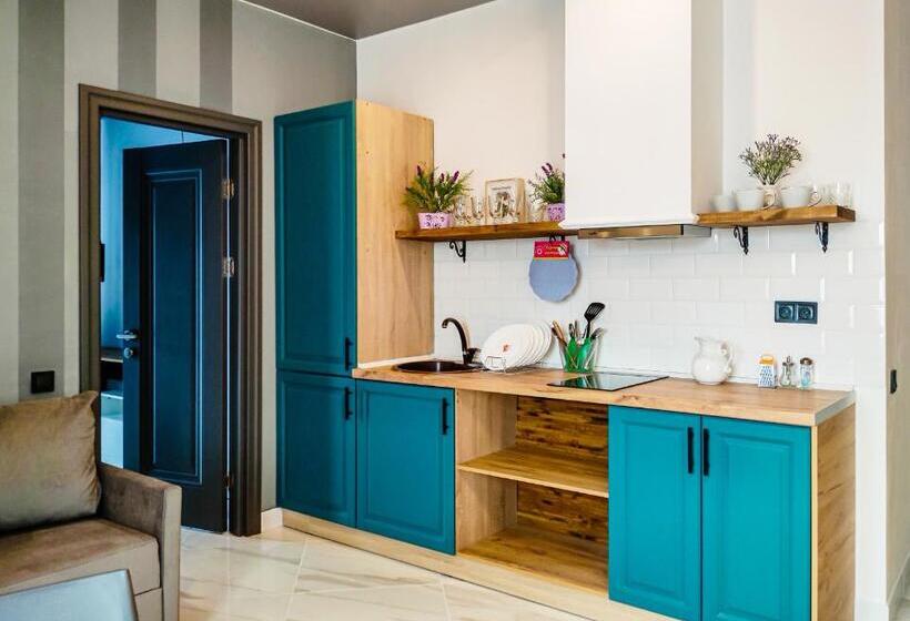 آپارتمان 1 خوابه با چشم‌انداز دریا, Villa Bonapart