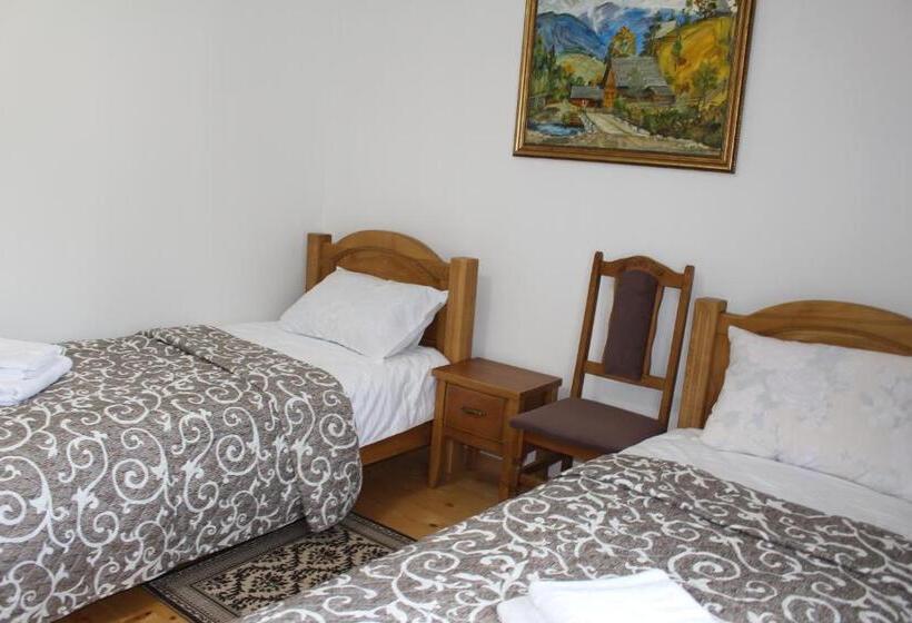 Трехместный Номер Deluxe, Kolochava Hotel & Restaurant