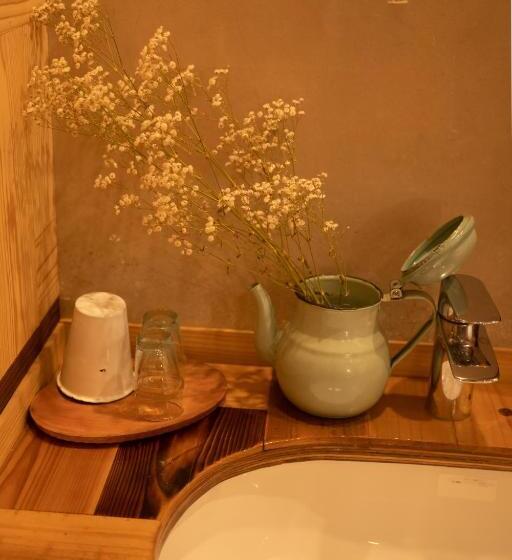 디럭스 룸, 六根ゲストハウス Rokkon Guest House