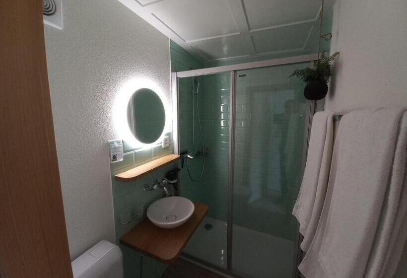 Номер Стандарт, Gästezimmer Im Dorfzentrum
