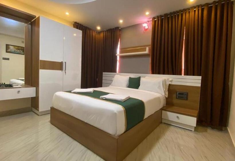 Четырехместный Номер Стандарт, Builda Park Inn