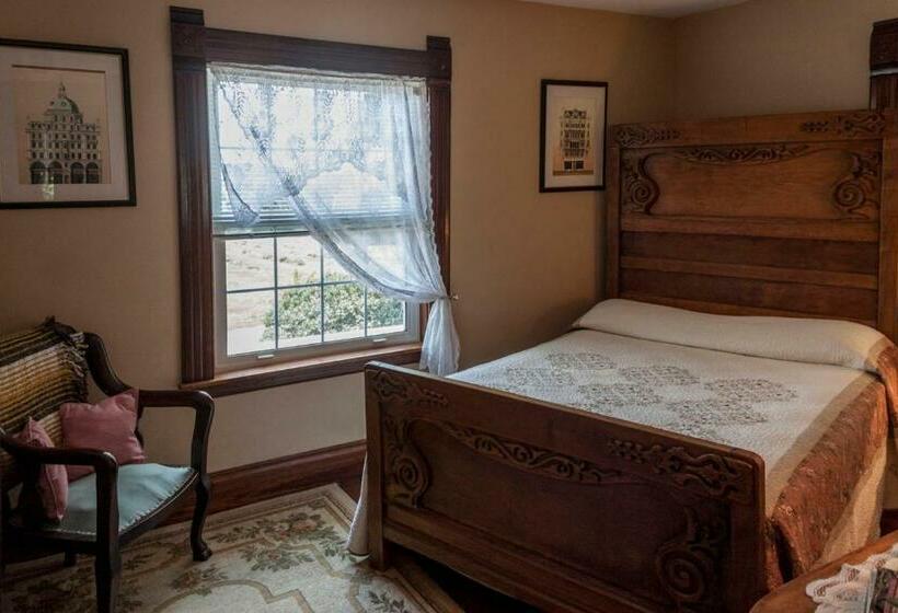 Номер Стандарт, Prairie Creek Inn