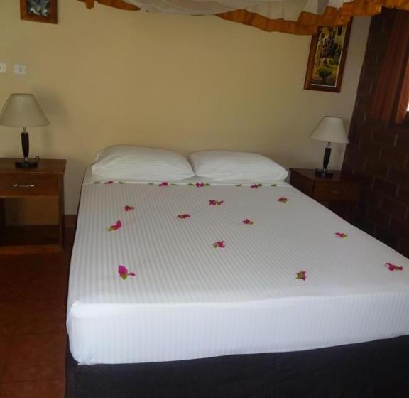 اتاق لوکس, Barry S Beach Resort