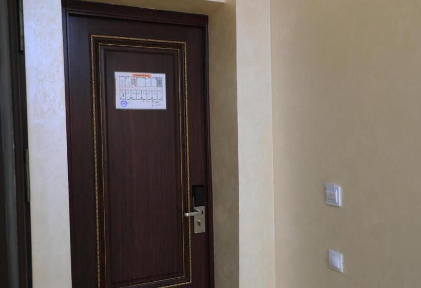 اتاق سوپریور با تخت بزرگ, City Inn