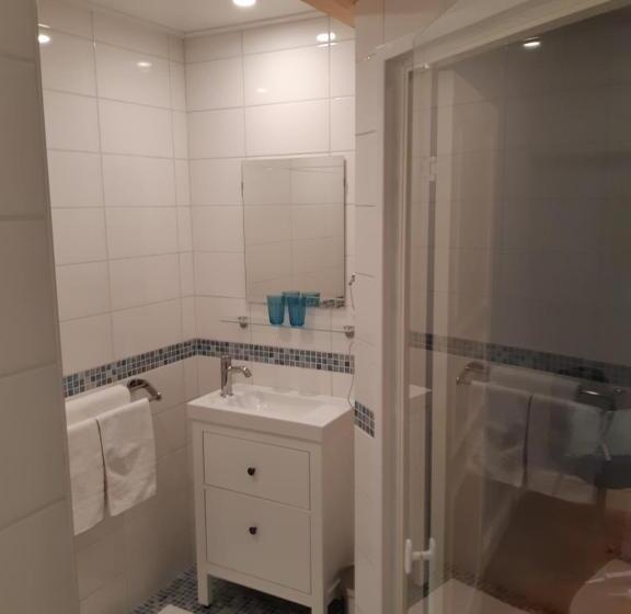Номер Deluxe, B&b Camp ängra