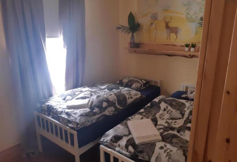 Дом 2 Спальни, B&b Camp ängra