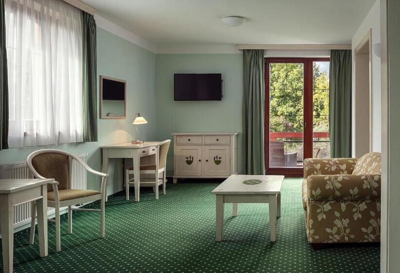 スイート, Golf & Spa Kunětická Hora