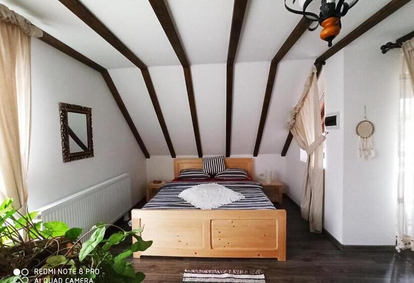 Трехместный Номер Стандарт Совместная Ванная, Casa Lucia