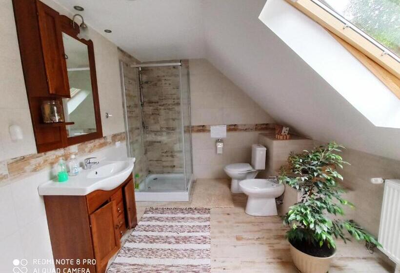Трехместный Номер Стандарт Совместная Ванная, Casa Lucia