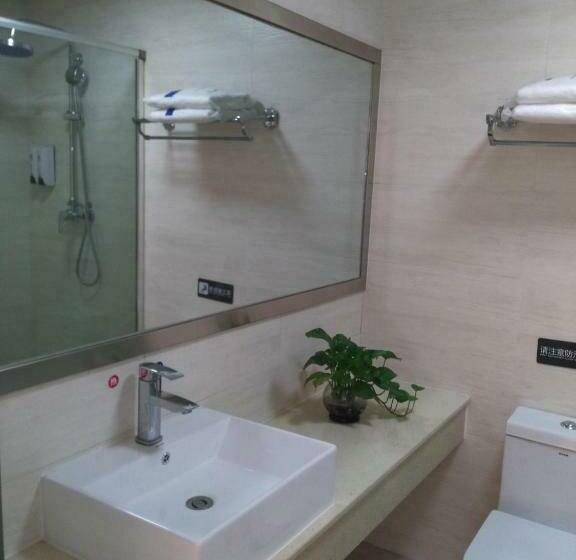 컴포트 룸, 7days Inn Aksu Airport