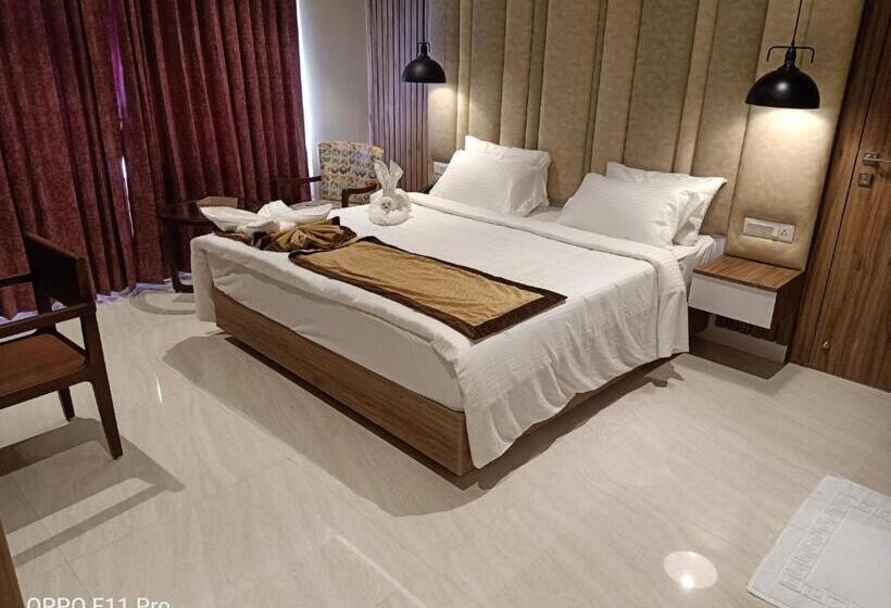 Президентский Люкс, The Hotel Celebration