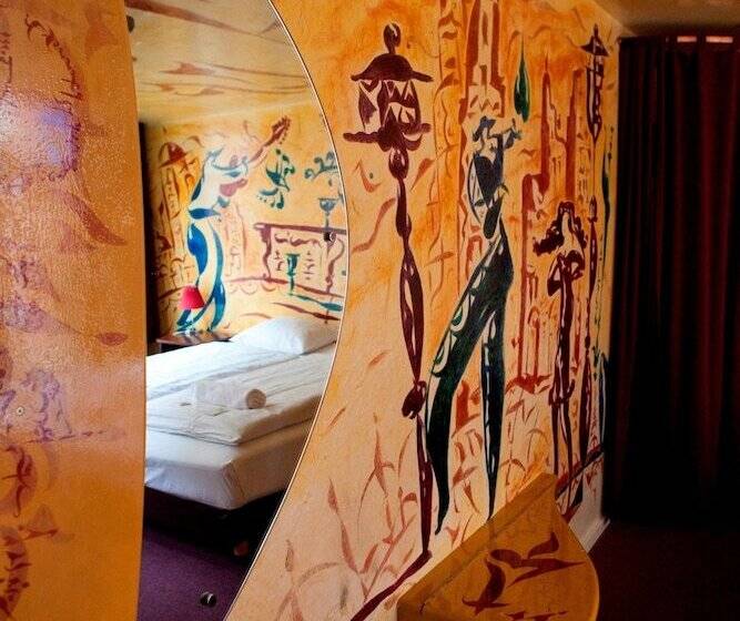 Standard Single Room, St Christophers Inn At The Winston