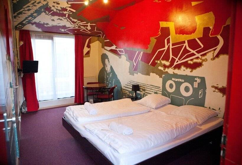 Premium Room, St Christophers Inn At The Winston