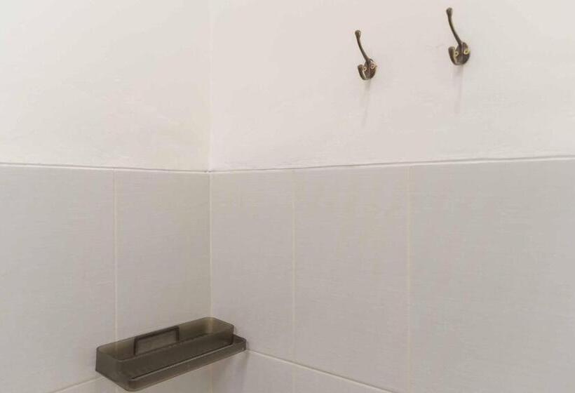 Номер Стандарт, Reddoorz Syariah Near Exit Toll Jatiwarna 2