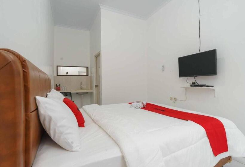 Номер Стандарт, Reddoorz Syariah Near Exit Toll Jatiwarna 2