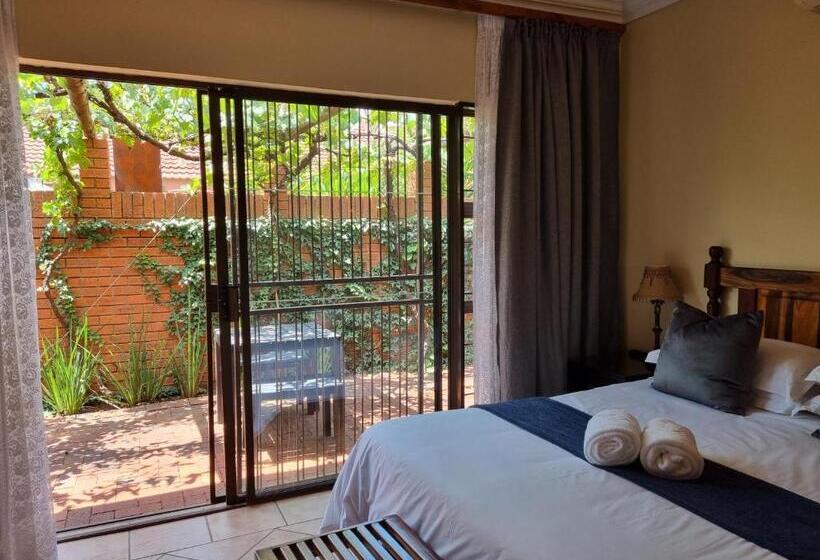 Трехместный Номер Deluxe, Camelia Guest House