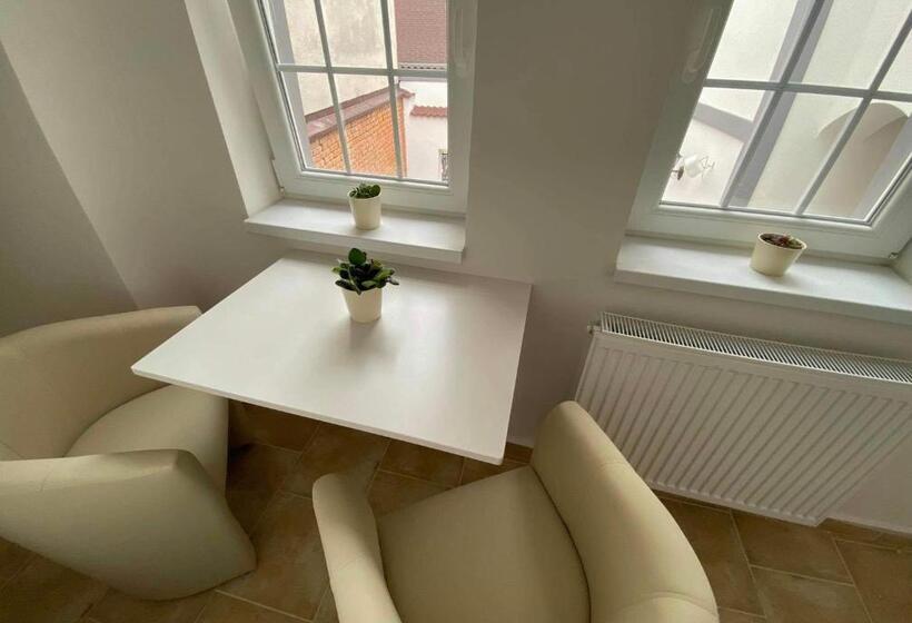 带1个卧室的高级公寓, Sg Apartmánový Dům Hoŕice