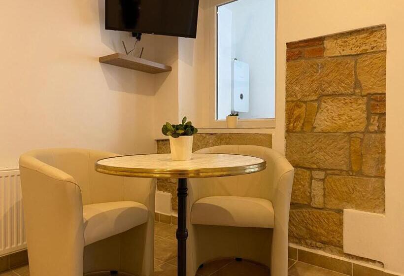 带1个卧室的高级公寓, Sg Apartmánový Dům Hoŕice