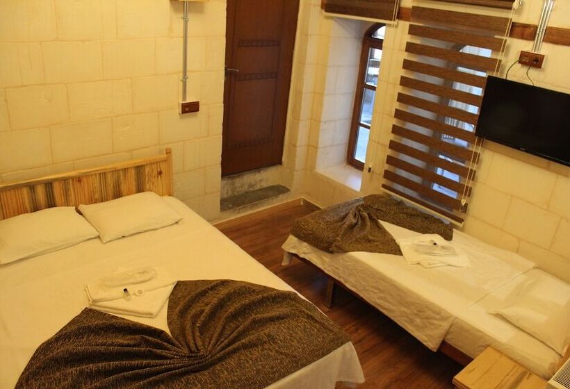 سوییت خانوادگی, Duran Aga Konagi