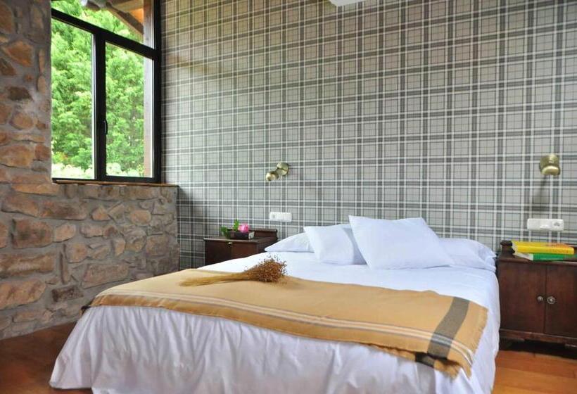 Quarto Estandar com Hidromassagem, Casa Mendilore