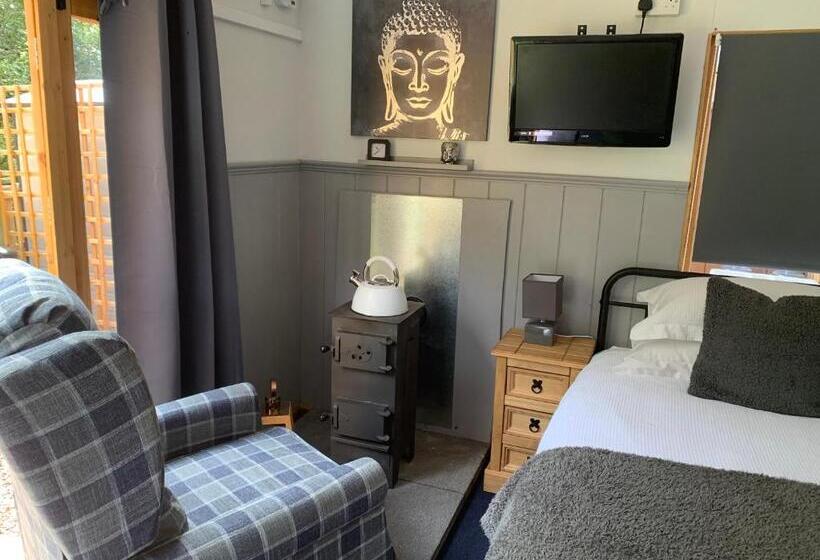Одноместный Номер Вид на Сад, Hedgehog Lodge