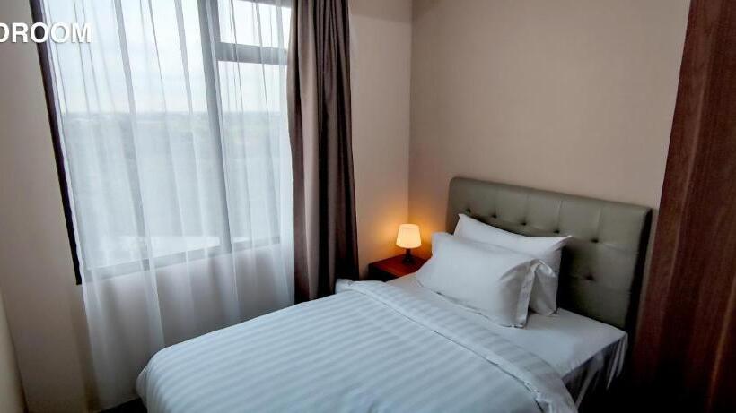 Семейный Номер, Kawana Golf Residence