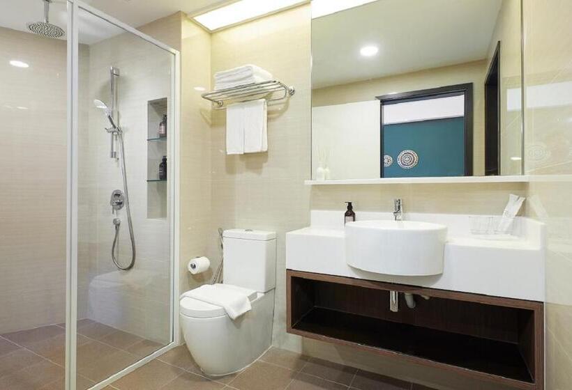 Standard Room, The Initial Residence