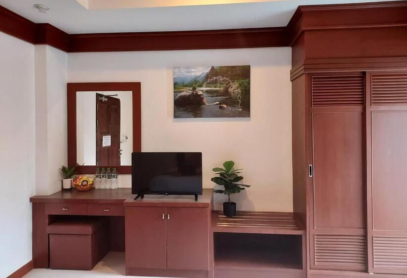 Номер Стандарт, Aromdee At Naithon Beach