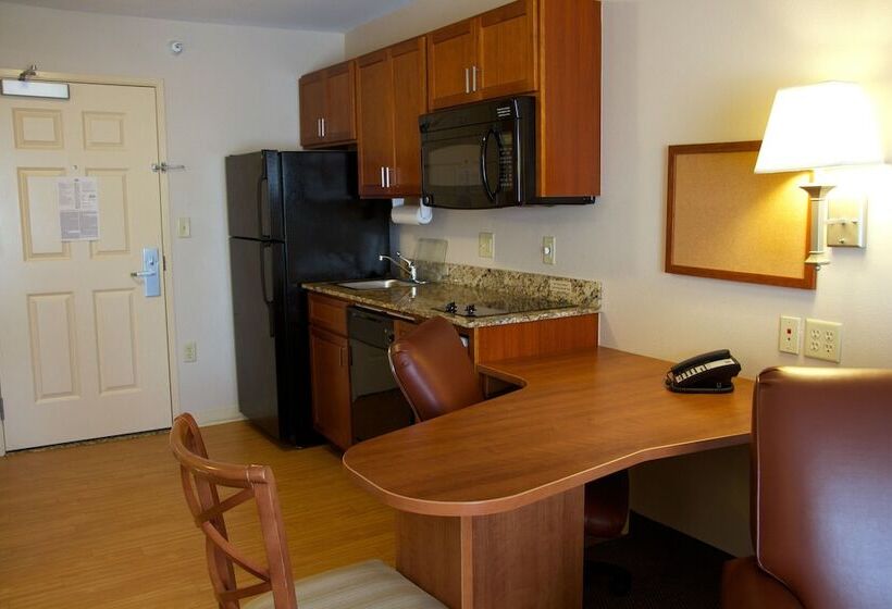 Standard Stúdió Szoba Franciaággyal, Candlewood Suites Champaign Urbana University Area, An Ihg