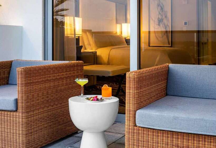 Стандартный Номер Кровать Кинг, Hilton St. Petersburg Carillon Park