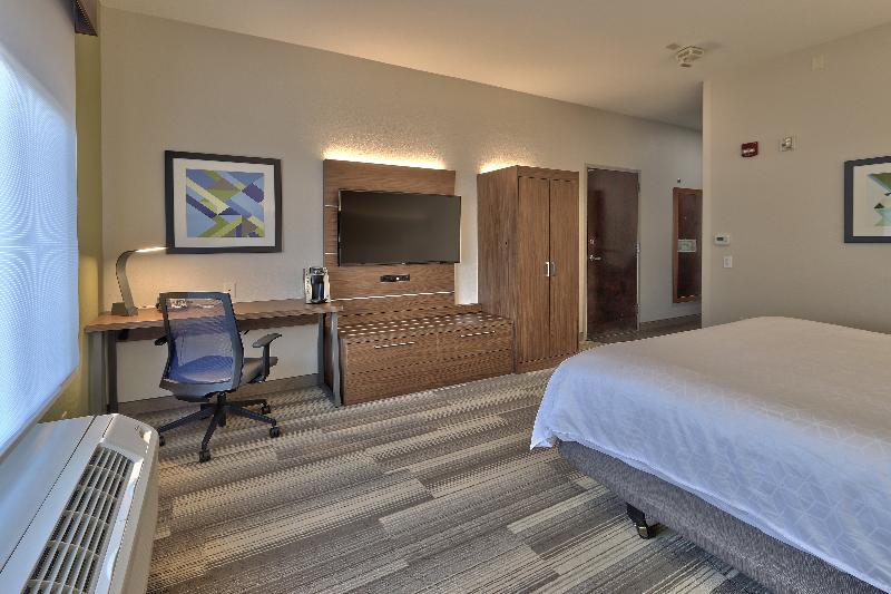 스탠다드 룸 킹사이즈 침대, Holiday Inn Express & Suites Albuquerque Historic Old Town, An Ihg
