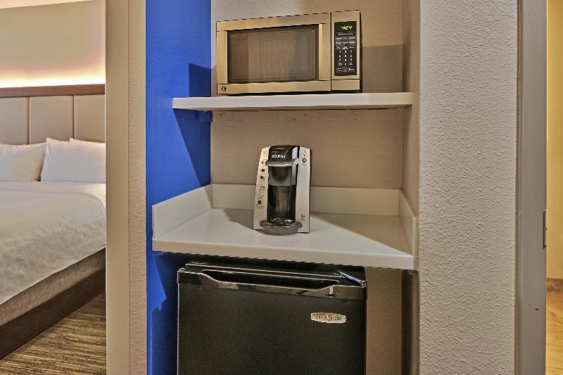 이그제큐티브 룸 킹사이즈 침대, Holiday Inn Express & Suites Albuquerque Historic Old Town, An Ihg