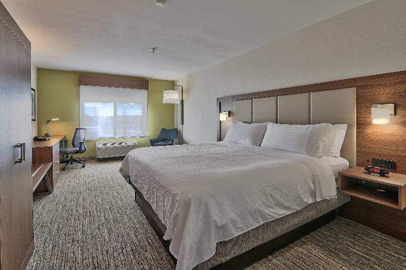 장애인을 위한 킹사이즈 침대 스탠다드 룸, Holiday Inn Express & Suites Albuquerque Historic Old Town, An Ihg