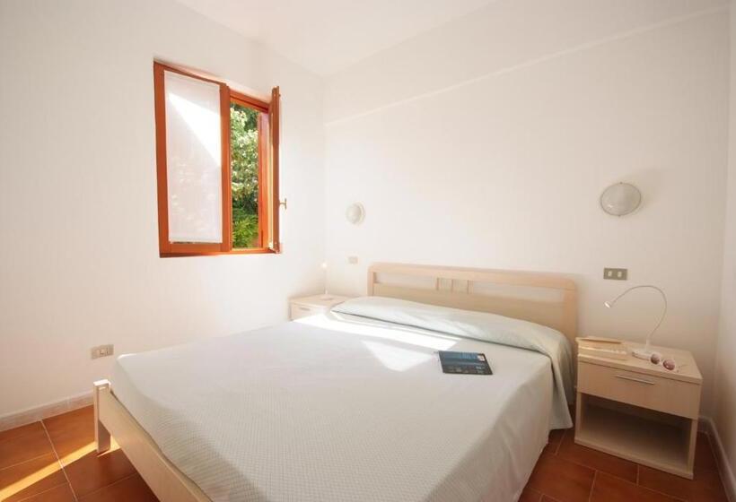 Apartamento 2 Dormitórios, Casa Del Golfo