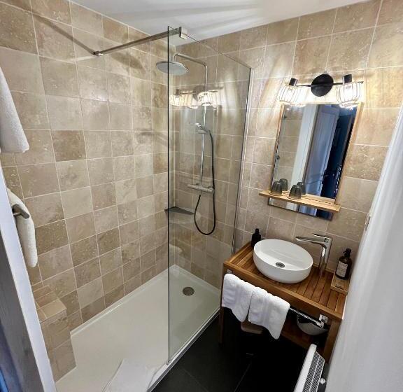 Номер Стандарт с Балконом, Hôtel Les Chaumettes