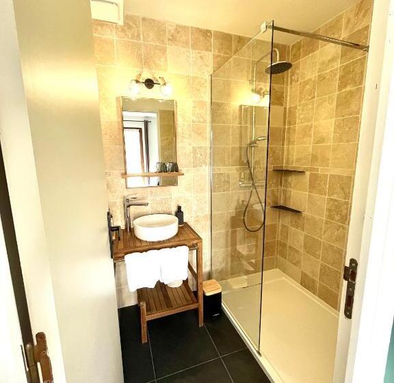 Номер Basic с Балконом, Hôtel Les Chaumettes