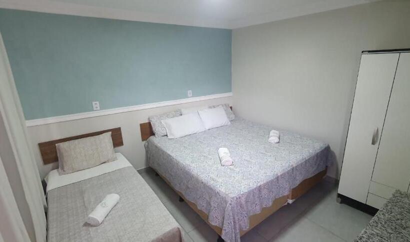 Quarto Triplo Comfort, Pousada Azevedo